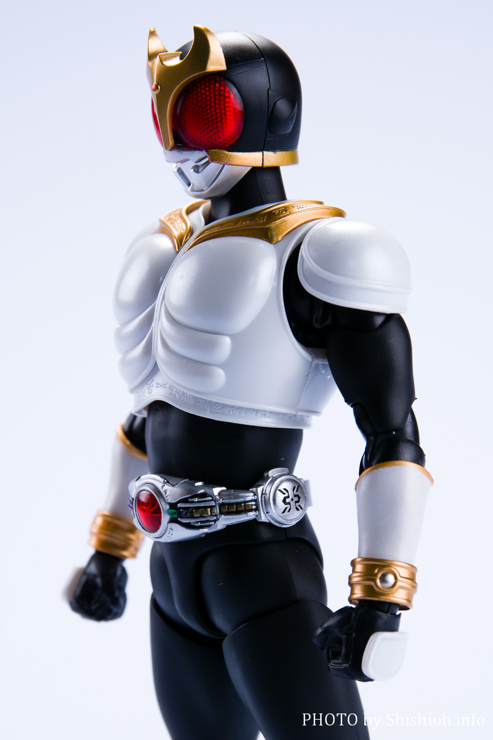 レビュー】 S.H.Figuarts（真骨彫製法） 仮面ライダークウガ