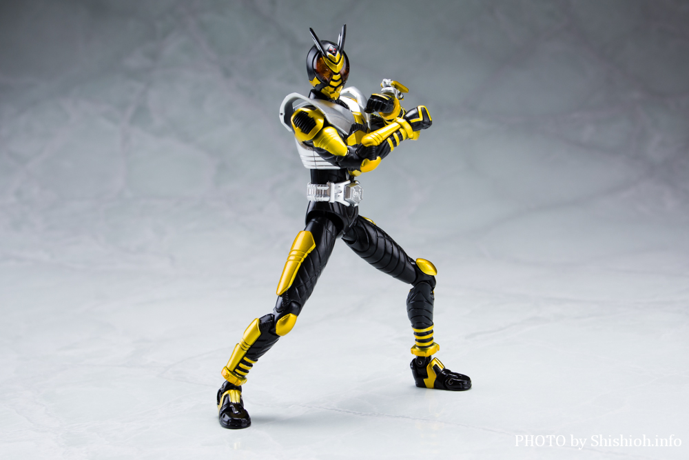 レビュー】S.H.Figuarts 仮面ライダー ザビー