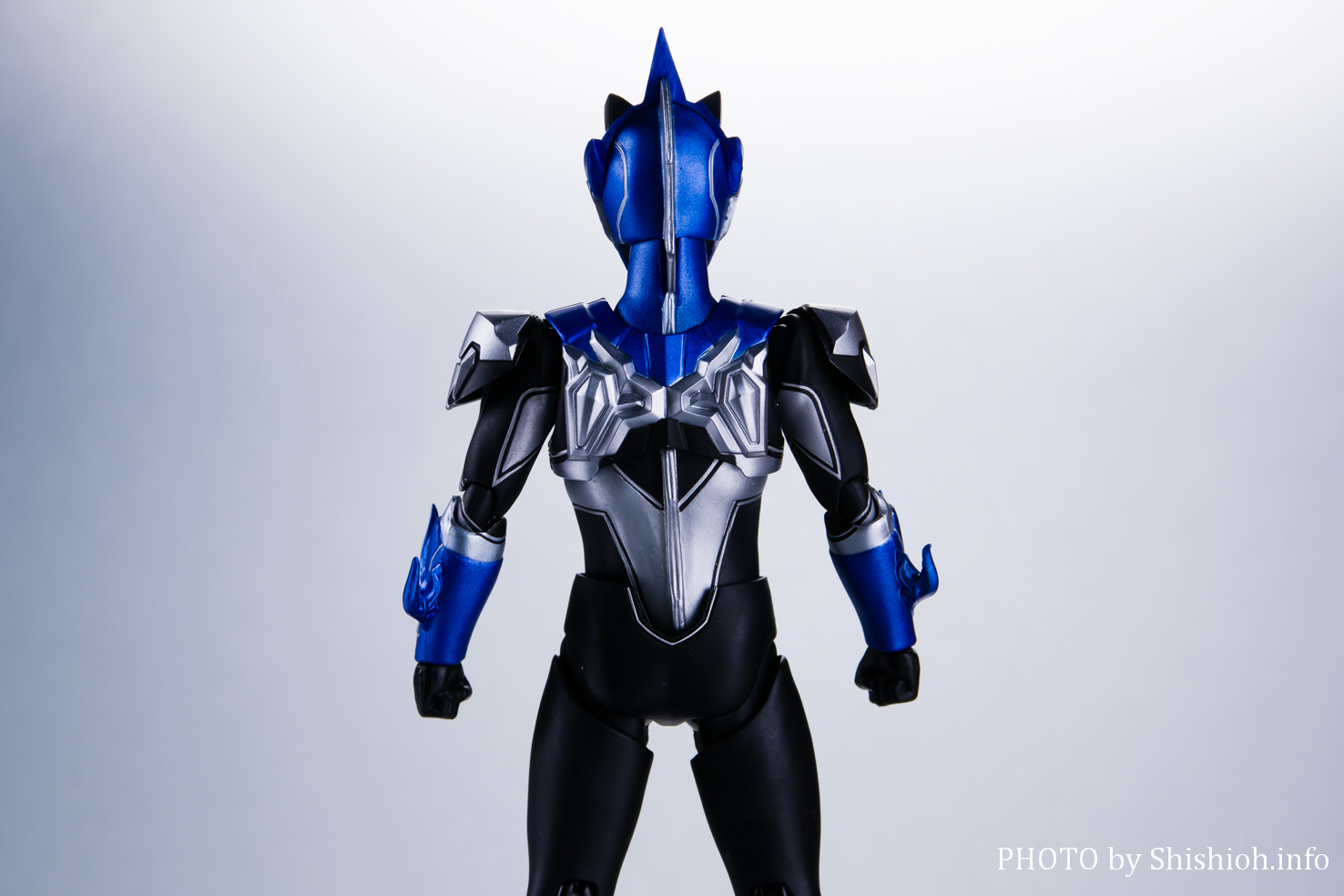 レビュー】 S.H.Figuarts ウルトラマンブル アクア