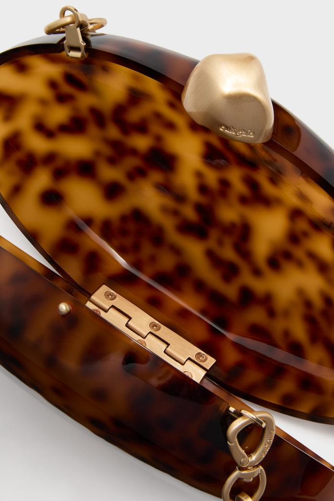 Caramel Tortoise Eviana Clutch | Cult Gaia