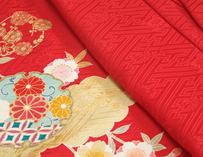 楽天市場】七五三 着物 7歳 正絹 女の子 四つ身着物 正絹手描き赤色地