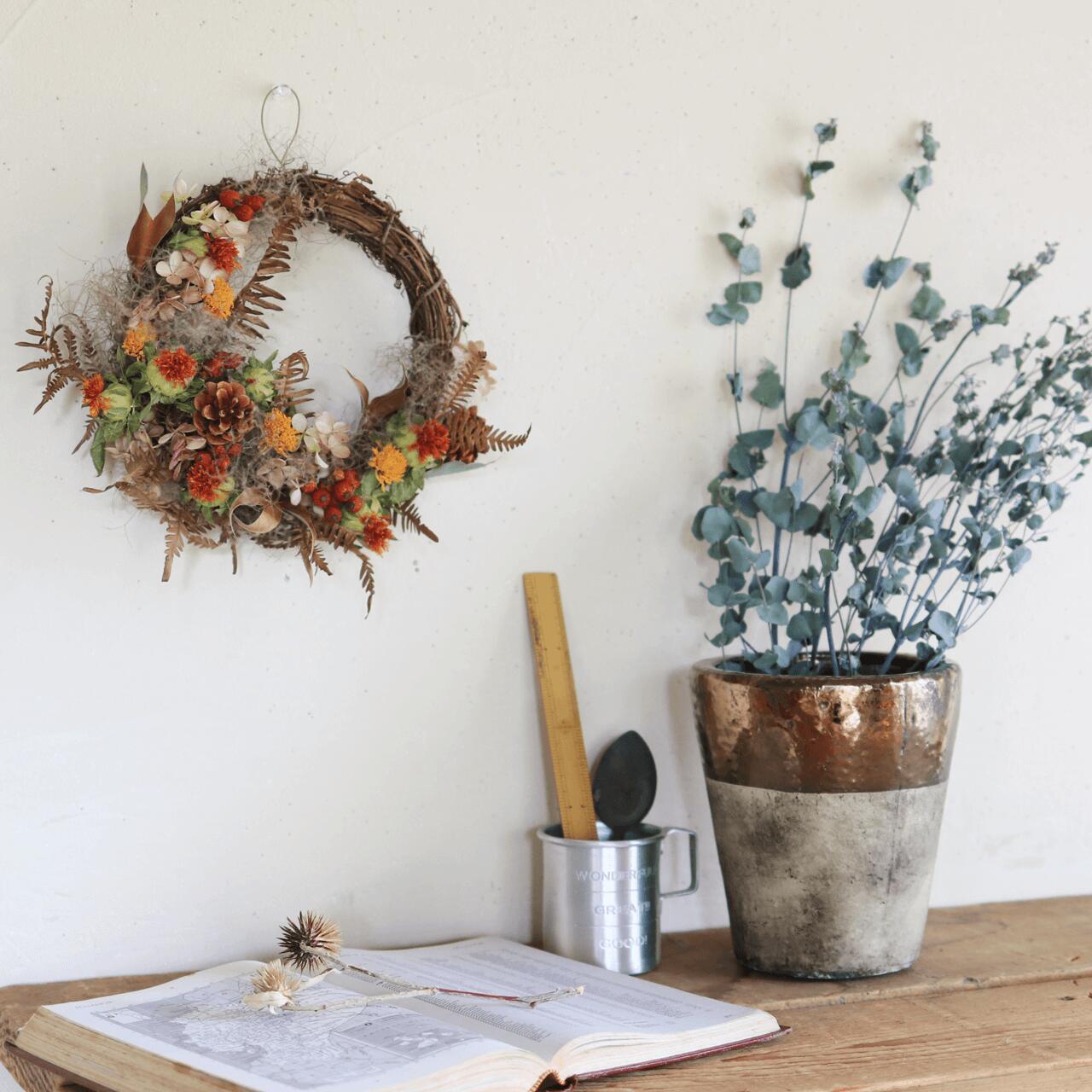 楽天市場】アースカラーのハーフムーンリース ◇ ドライフラワー