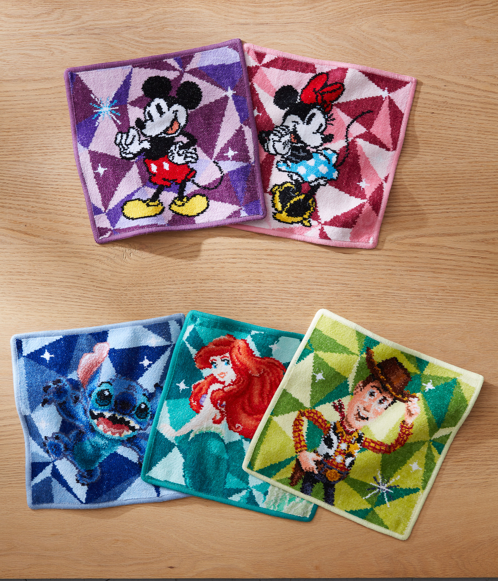 ディズニーデザインの機体と同じ！ 「JAL DREAM EXPRESS Disney100」の