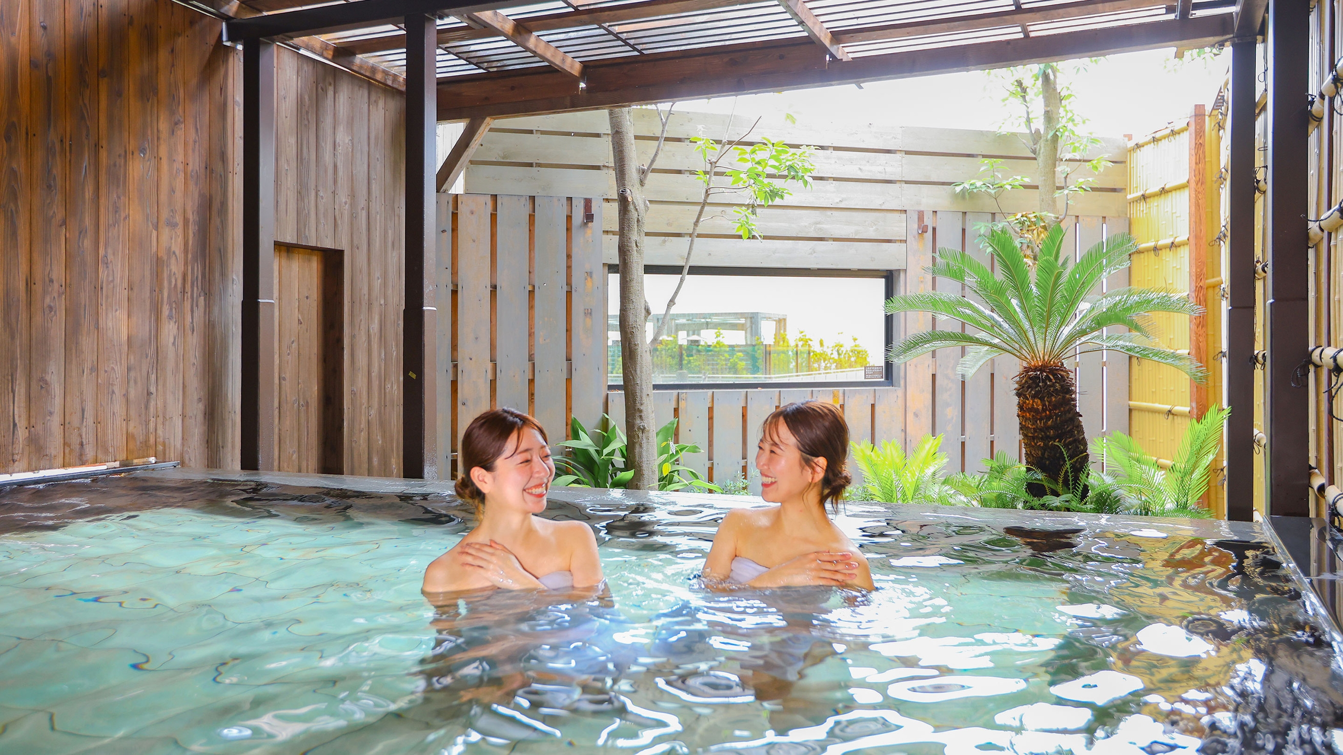 大江戸温泉物語Premium あたみ、月末セールで最大21％オフ。1泊2食