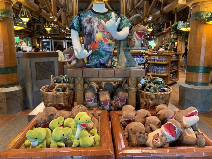 USJジュラシックパークグッズ2019】本物のアンモナイトも販売中