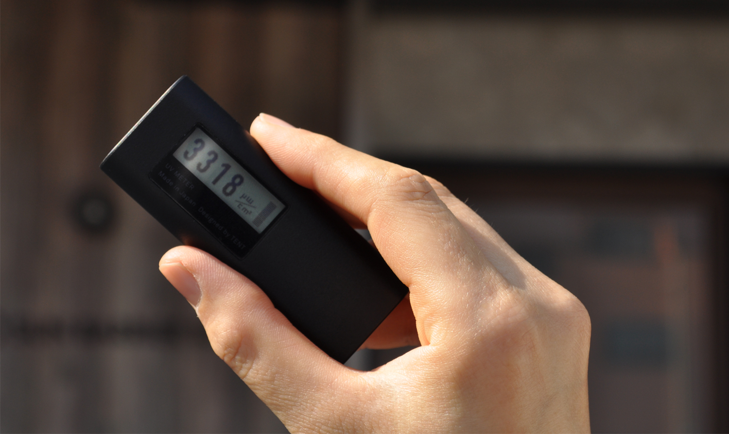 UVメーター｜サンバリア100 | 完全遮光日傘｜サンバリア100