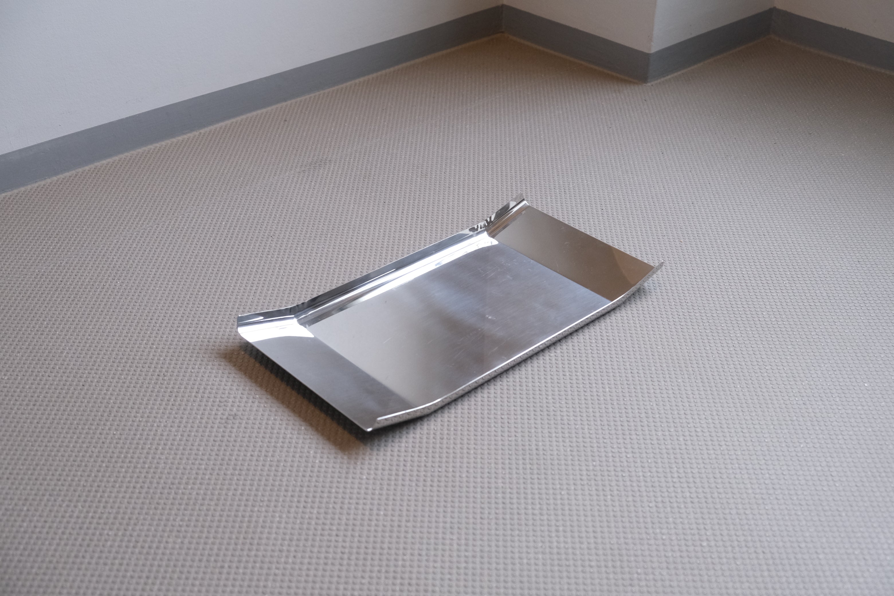 廃盤・デッドストック】ALESSI エンツォ・マリ ARRAN トレイ｜Enzo