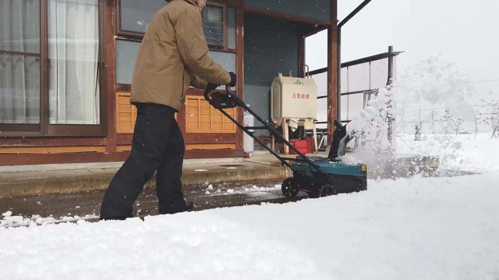 マキタ MSN001G 充電式除雪機を発売、40Vmaxバッテリ対応の除雪幅530mm