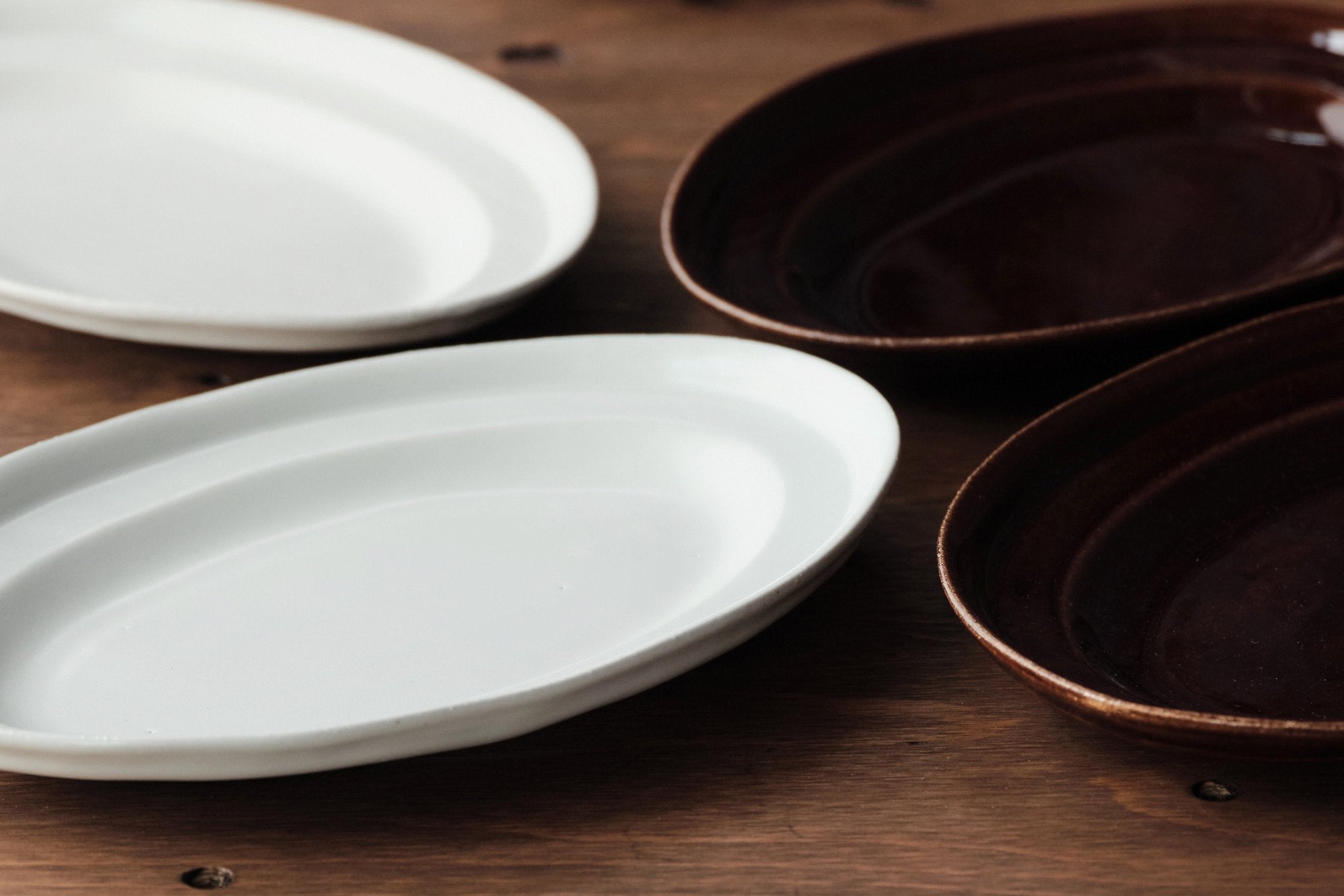 二段リムオーバル皿 白｜大江憲一