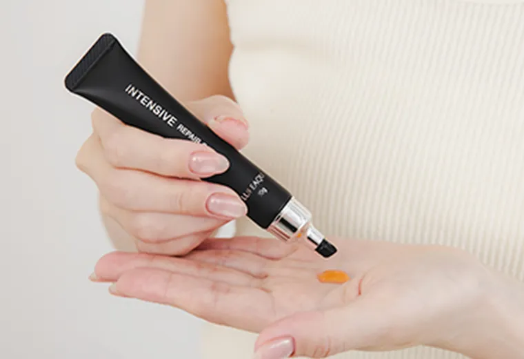 ルリーク セラムブースター｜赤色LED×高周波でエイジングサインに