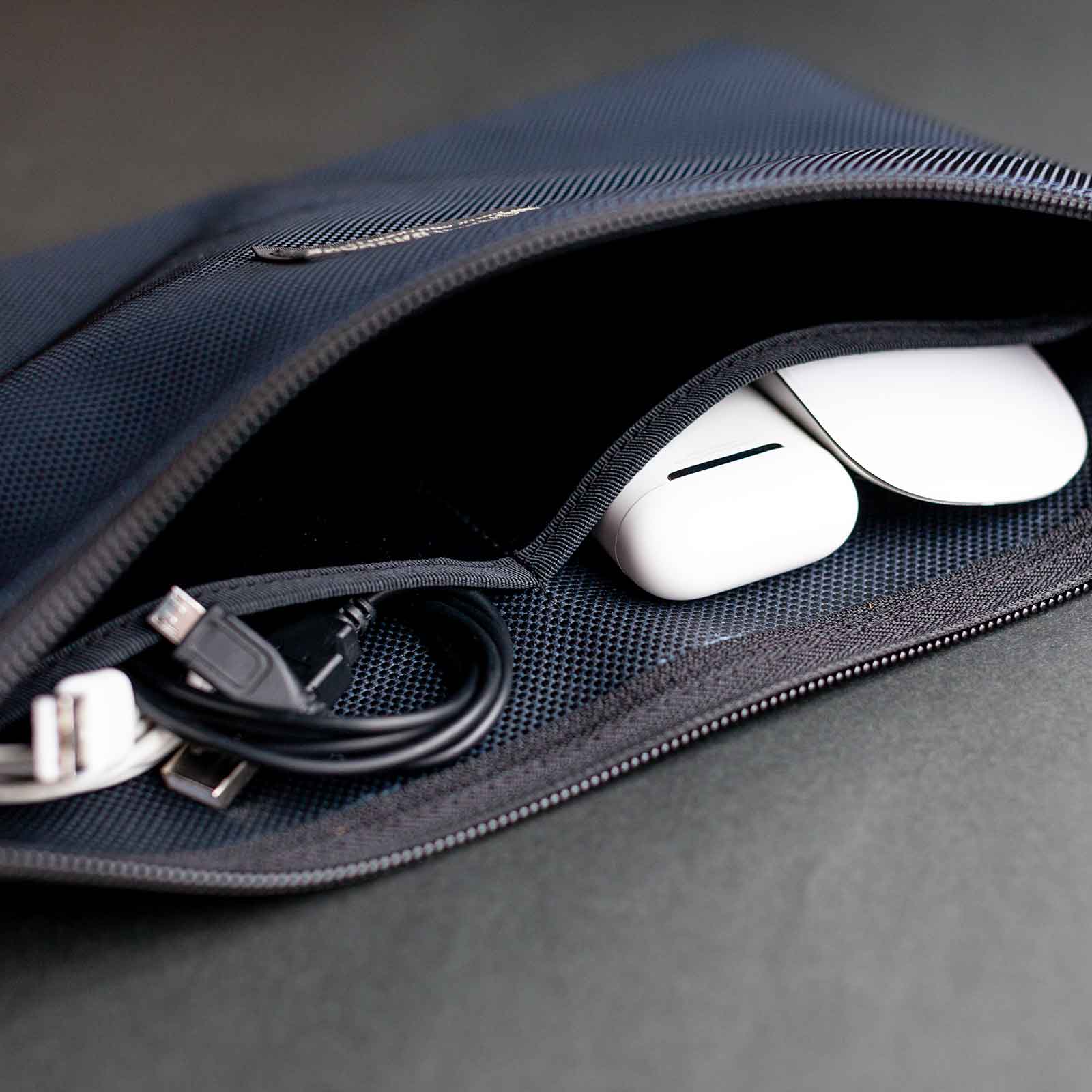 フラットポーチ[小物/収納/ポーチ]-WONDER BAGGAGE