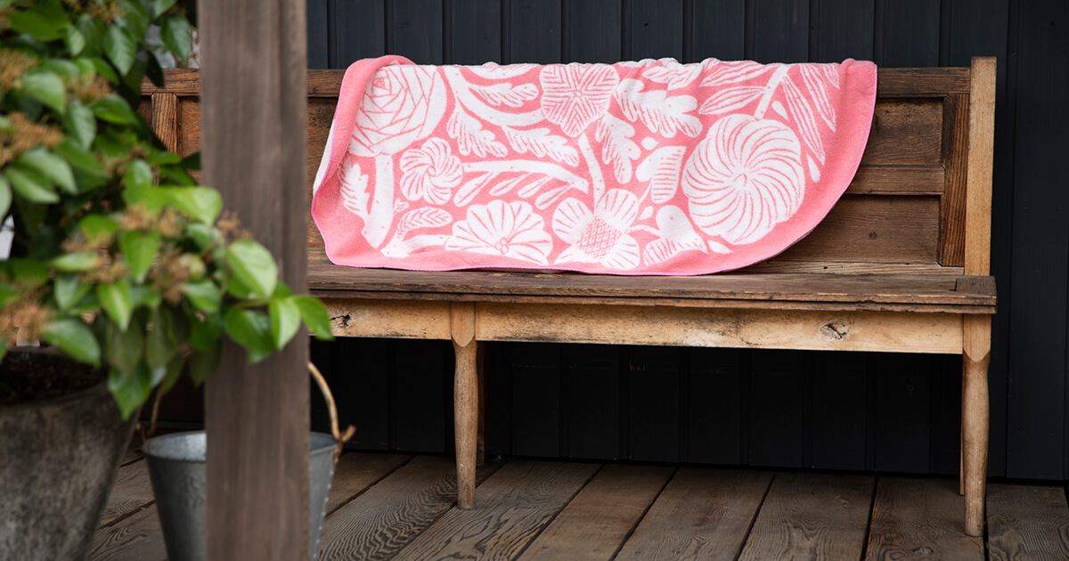 Yasashii Towel PRESENTS 鹿児島睦さんのオーバルタオル。 - ほぼ日刊