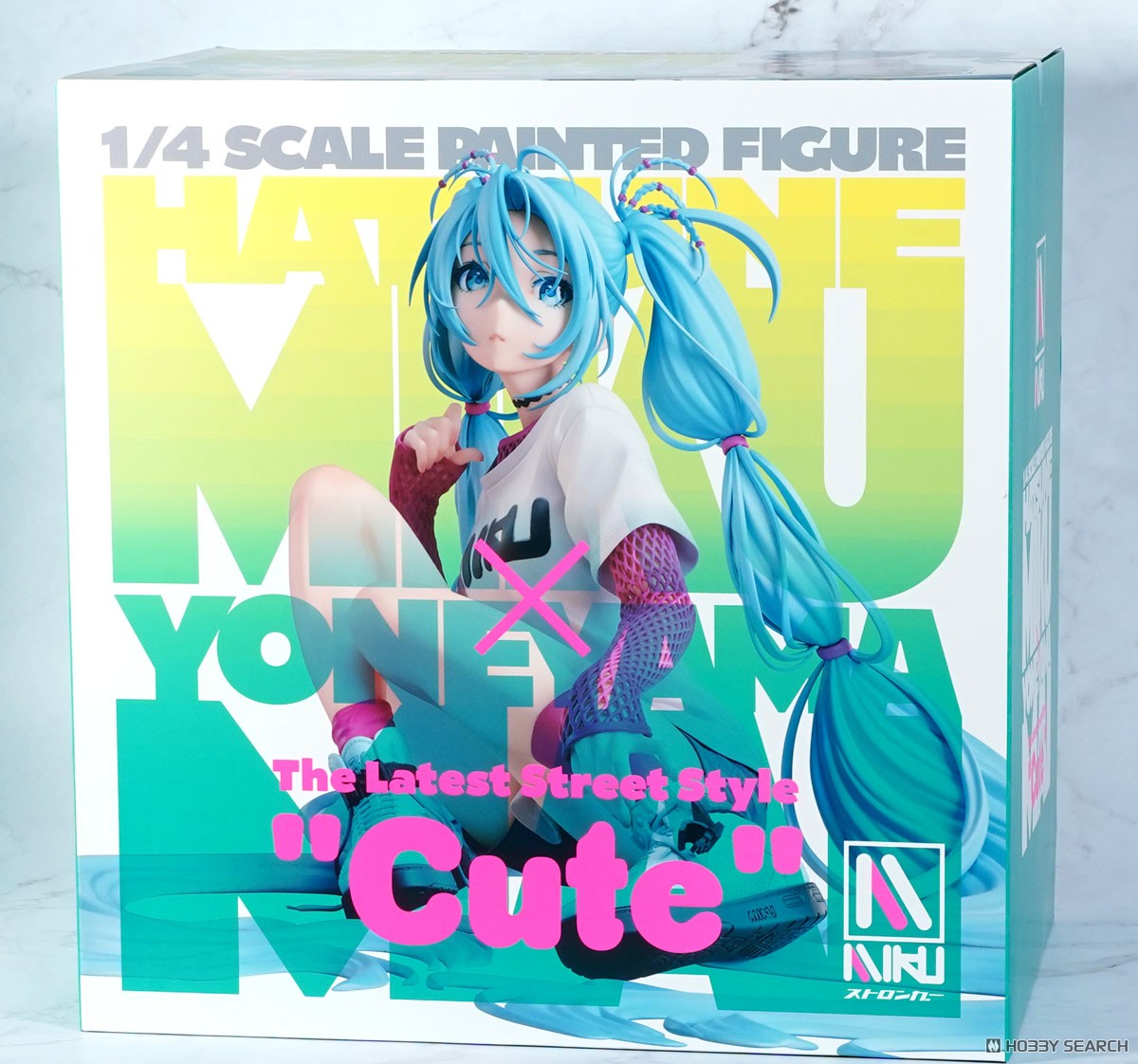 ☆特価品 初音ミク×米山舞 The Latest Street Style `Cute