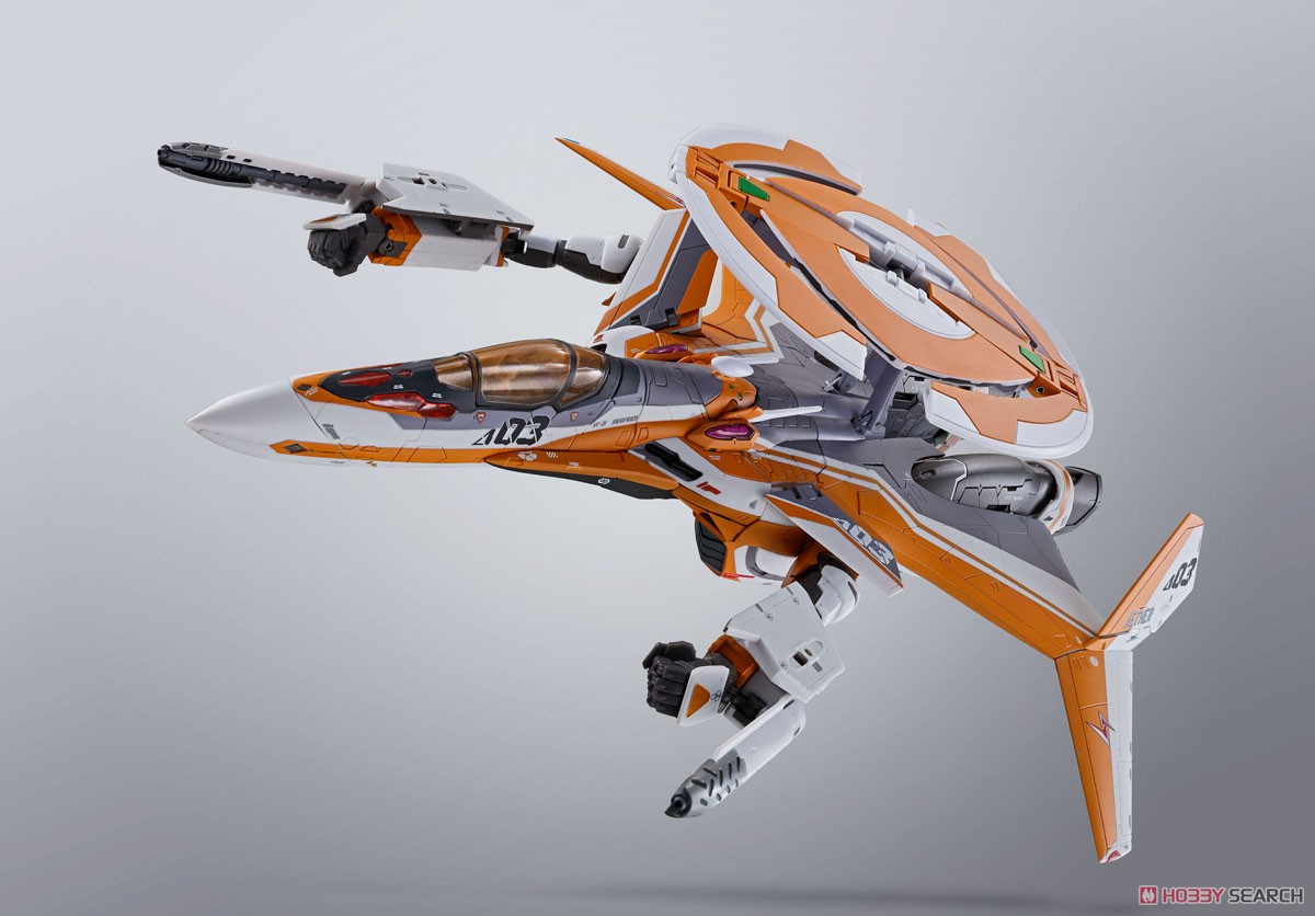 DX超合金 VF-31E ジークフリード(チャック・マスタング機) (完成品