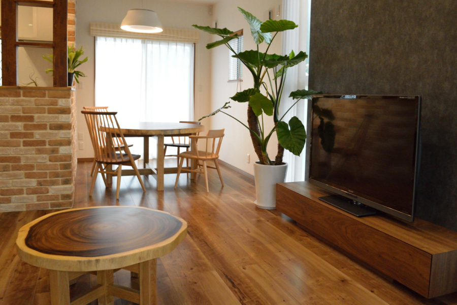 モンキーポッド輪切りのローテーブル | 神戸の家具屋【cachito