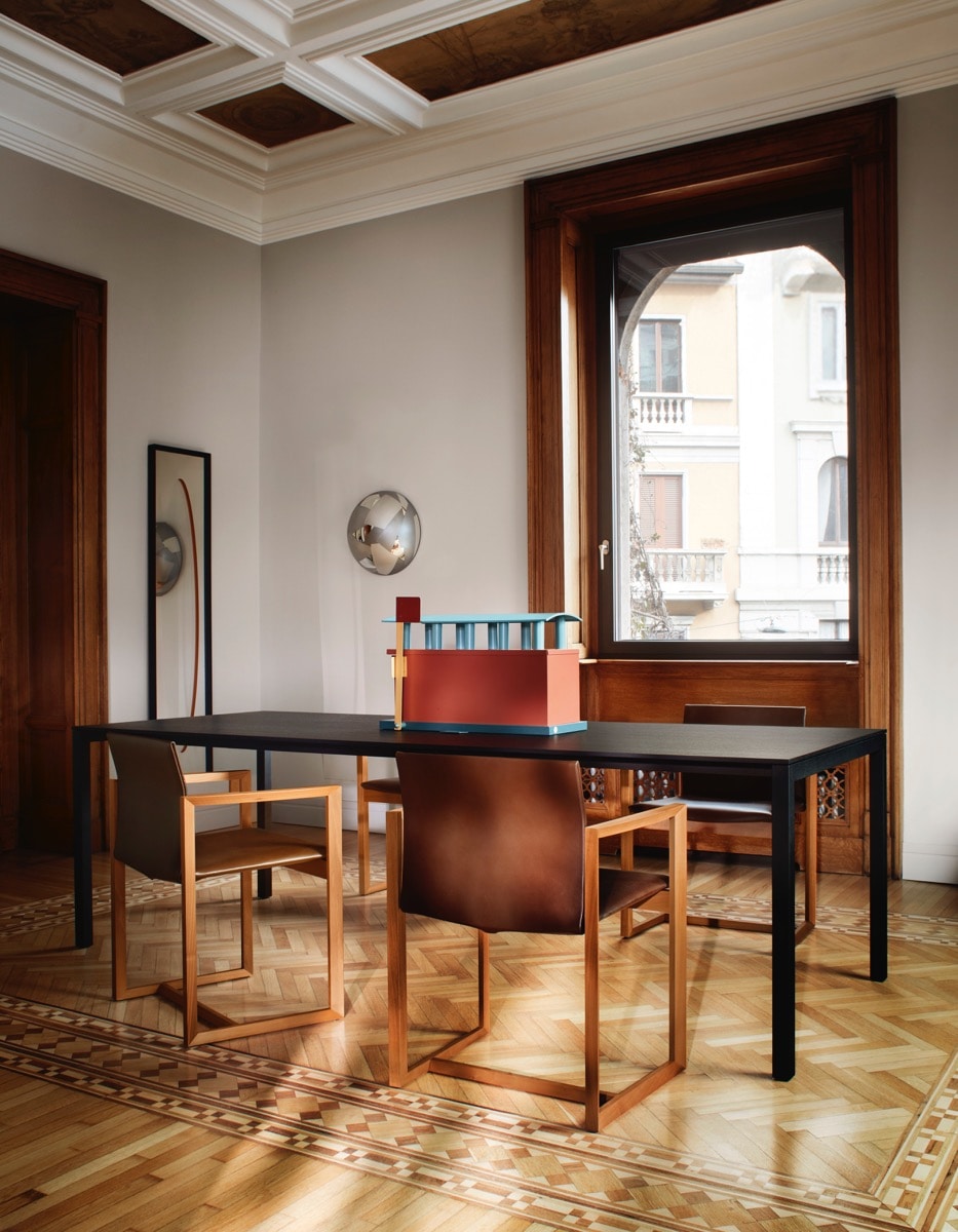 195 NAAN（ナーン テーブル） Cassina | カッシーナ・イクスシー