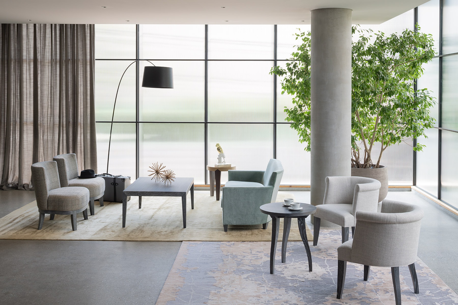 SIEGFRIED(ジークフリート ラウンジチェア） PHILIPPE HUREL