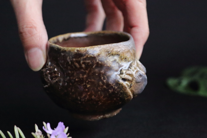 大森宏明 蟹ぐい吞み 手びねり備前焼酒器 仁堂窯 登り窯焼成 細工もの