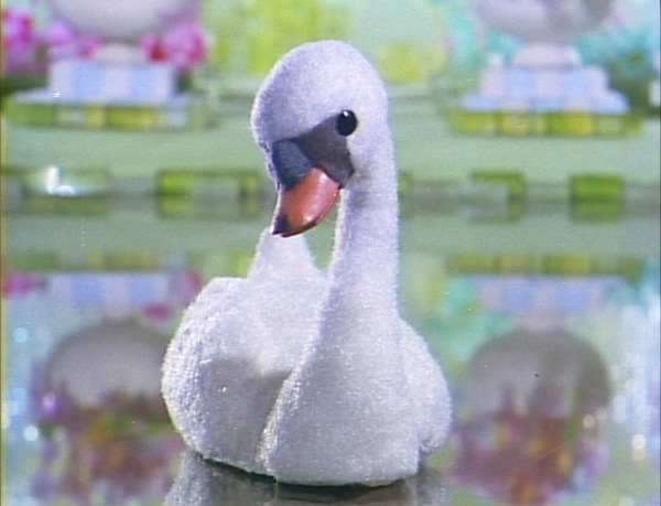 みにくいアヒルの子（1970）』作品情報 | cinemacafe.net