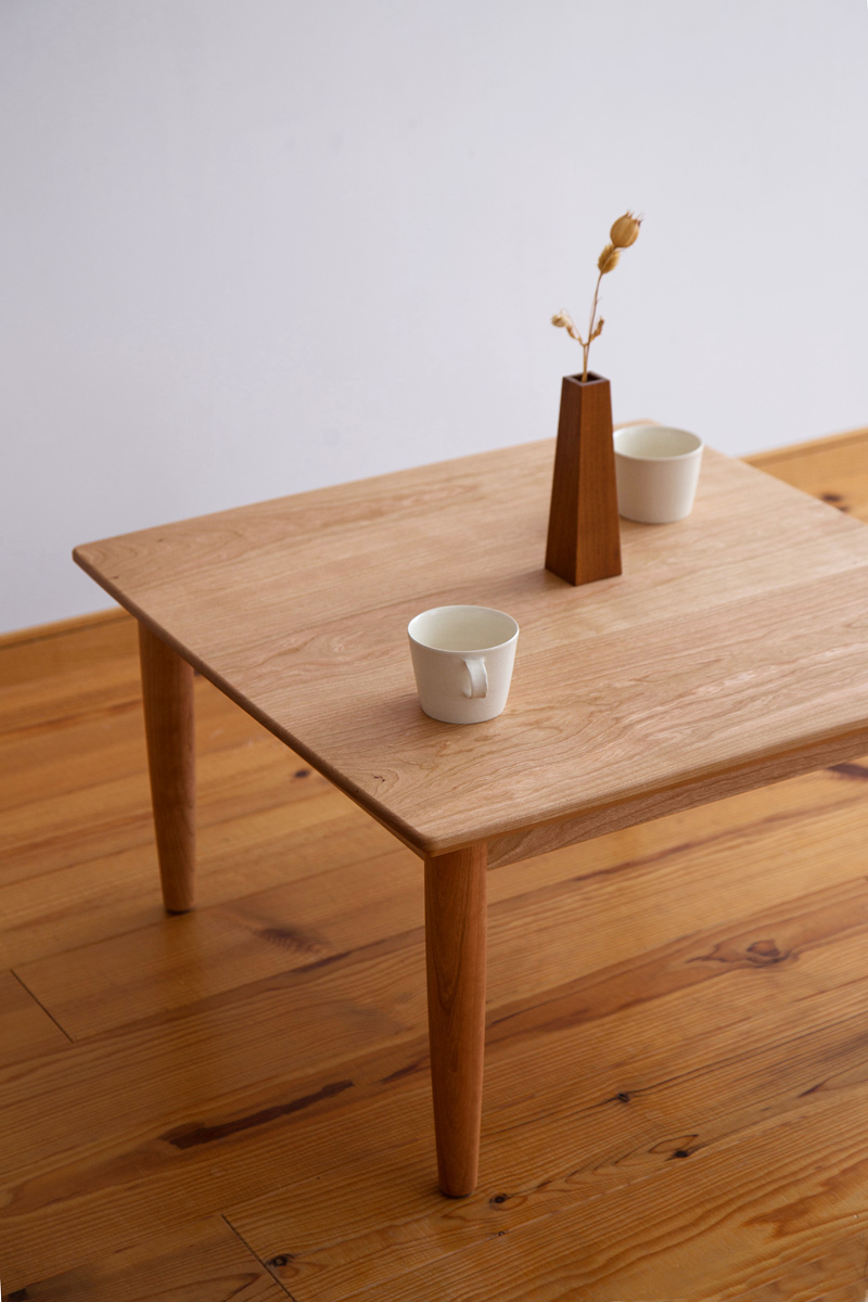 オーダー家具 チェリー材のコンパクトなローテーブル・T-222 長野県の