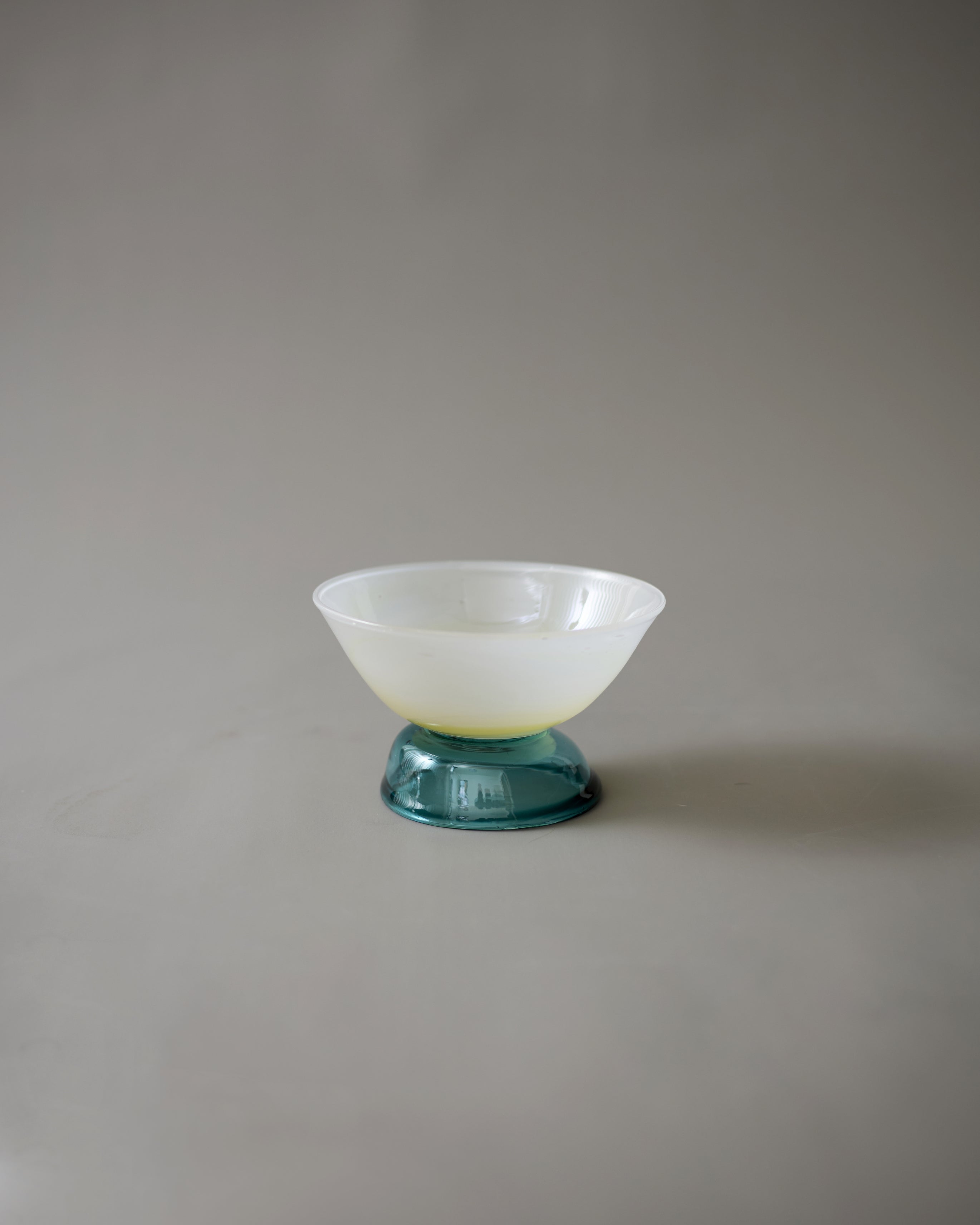 UTSUROI / glass bowl｜吹きガラス作家・野尻恵美とつくる“時間の