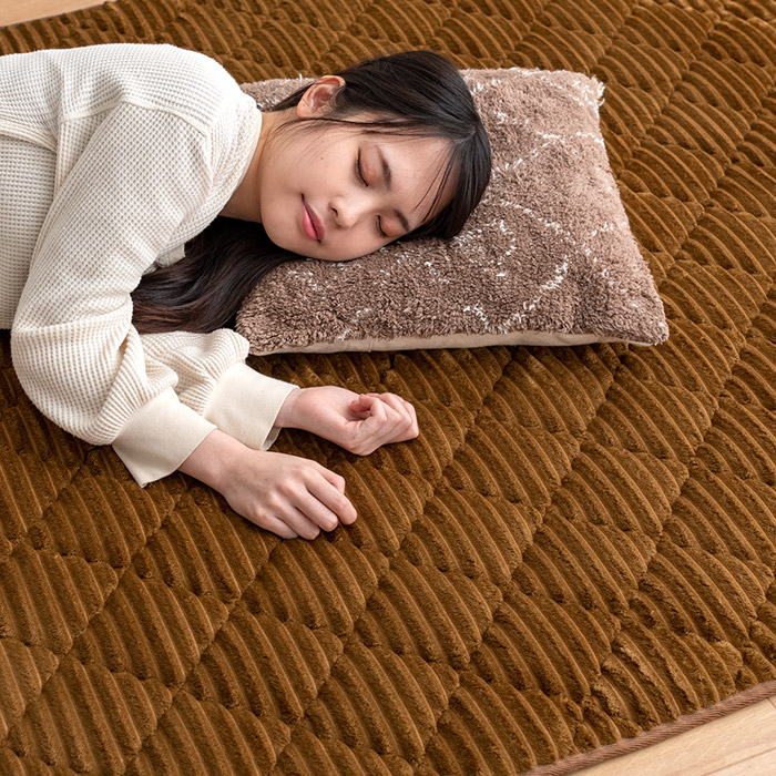 洗えるコーデュロイ調キルティングラグ FUCCA(フッカ) 200×300cm