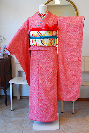 総絞り正絹赤地振袖