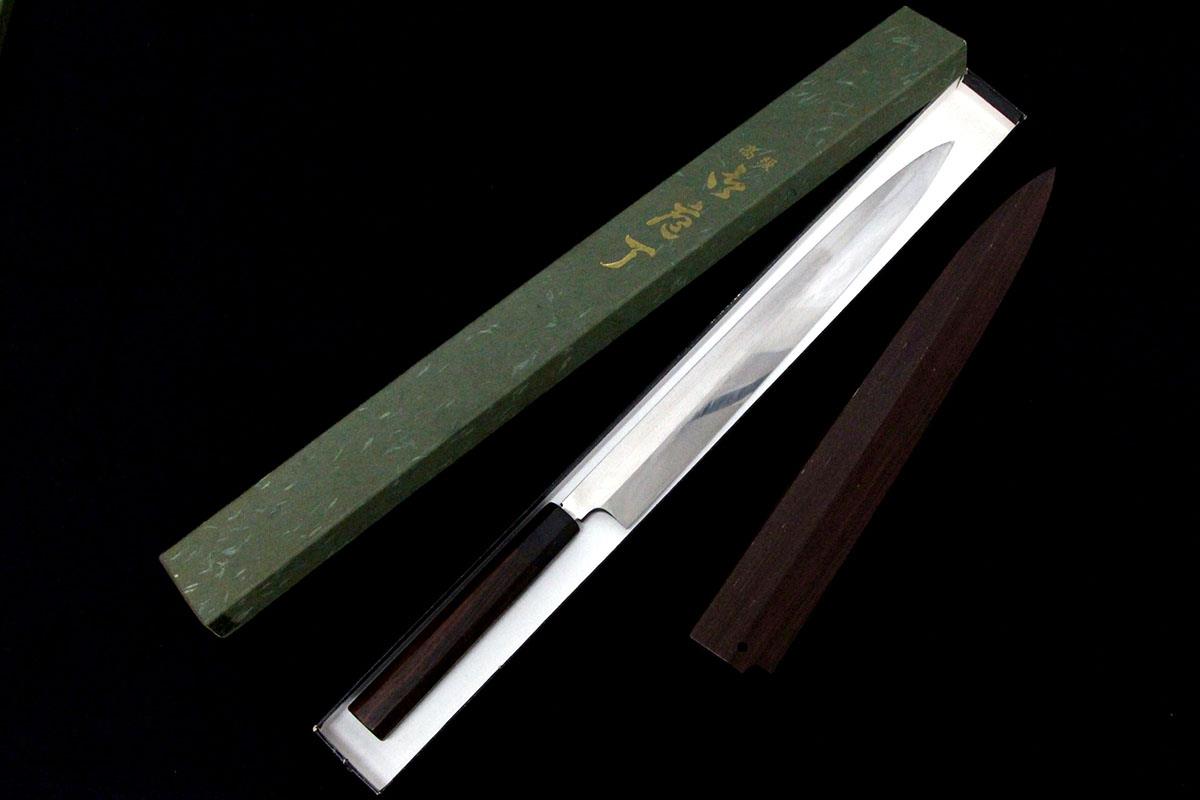 柳刃包丁 尺一 本焼 心鍛 黒鞘・外箱付 λA5149-2L3A | 長寿 | 包丁