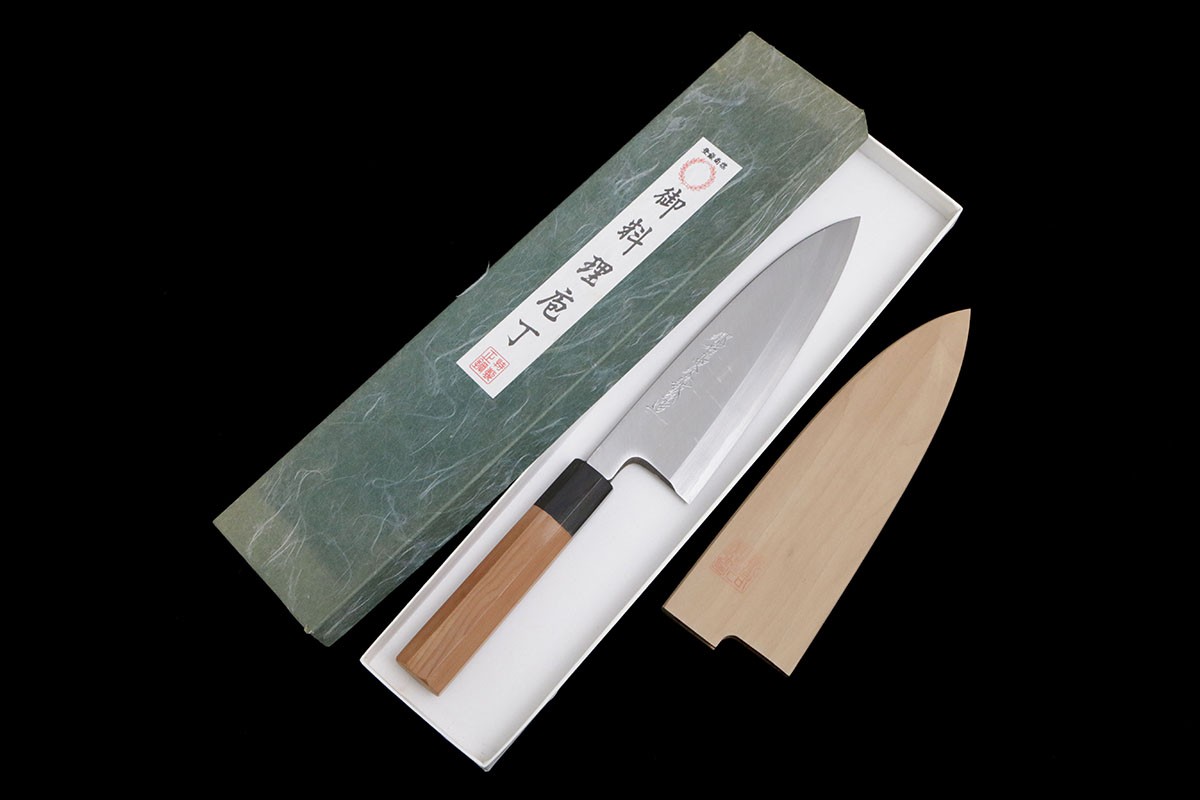 出刃包丁 霞 六寸半 本鍛錬 朴柄 白鞘 箱付 KN02-B2389-2L4 | 郷右馬允