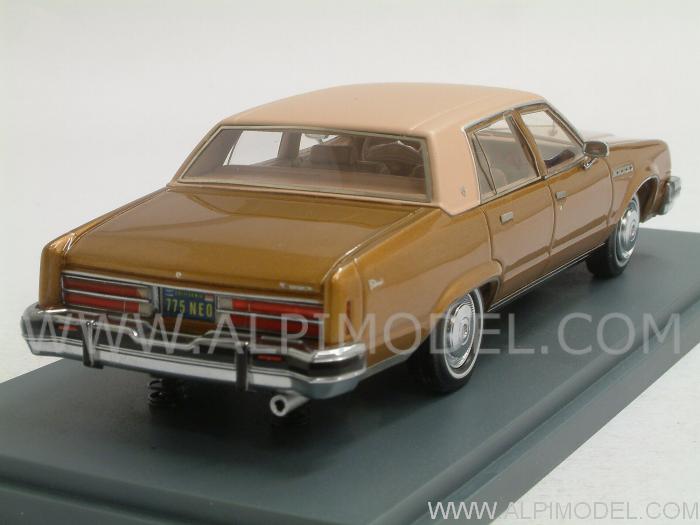 neo Buick Electra Sedan (Gold Metallic) (1/43 scale model)