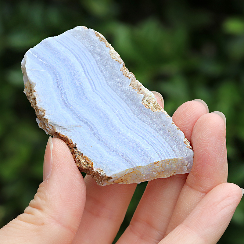 ナミビア産ブルーレースアゲート原石スライス-009水晶クラスター