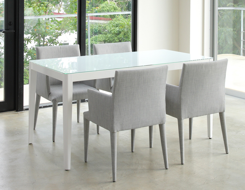 ウィズ ガラスダイニングテーブル GDT-7671 | あずま工芸株式会社