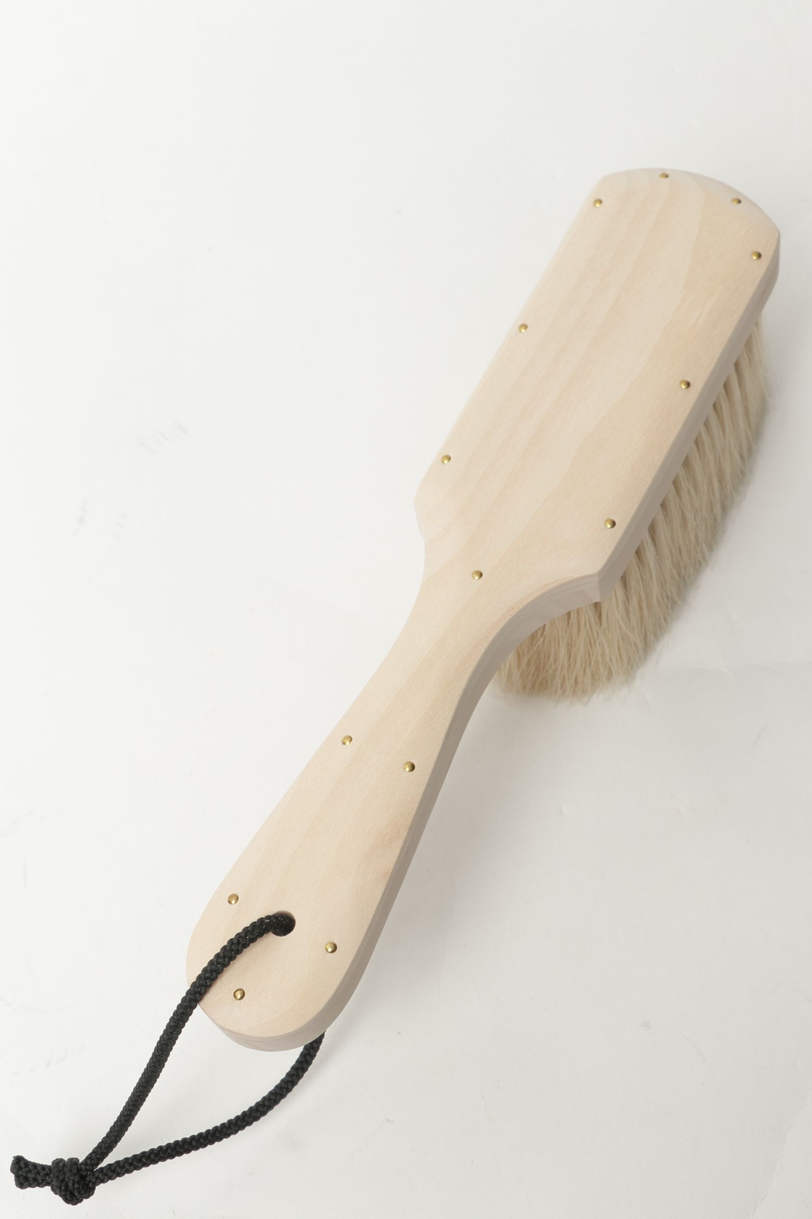 ブラシの平野 - 【高級】洋服ブラシ 手植え羽子板型 | BEKKU HOMME