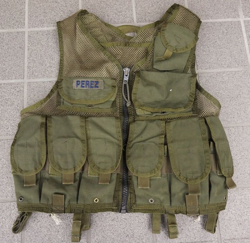 米軍放出イーグルTAC-V1-Nタクティカルベスト初期型OD MEDIUM