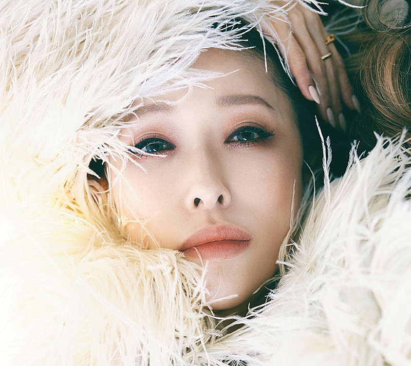 青山テルマ、SoulJaと共に「そばにいるね」リアレンジバージョンで披露