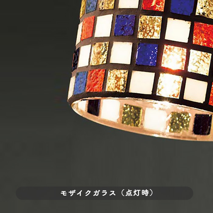 ステンドグラスの照明 光を透したステングラスは美しく幻想的【実例10