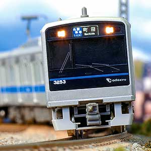 31537＞小田急8000形（更新車・行先点灯）増結4両編成セット（動力無し