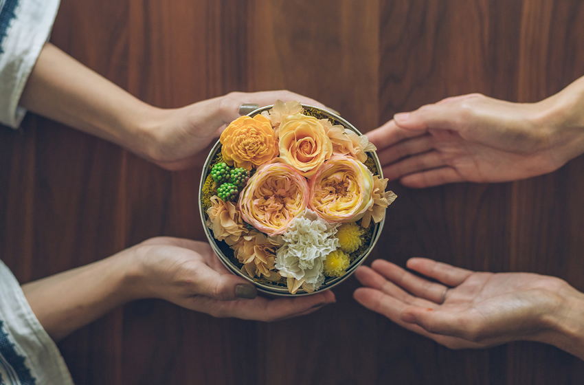 長寿(還暦|古希|喜寿|傘寿|米寿|卒寿|白寿)は何歳？素敵なお祝いとお花