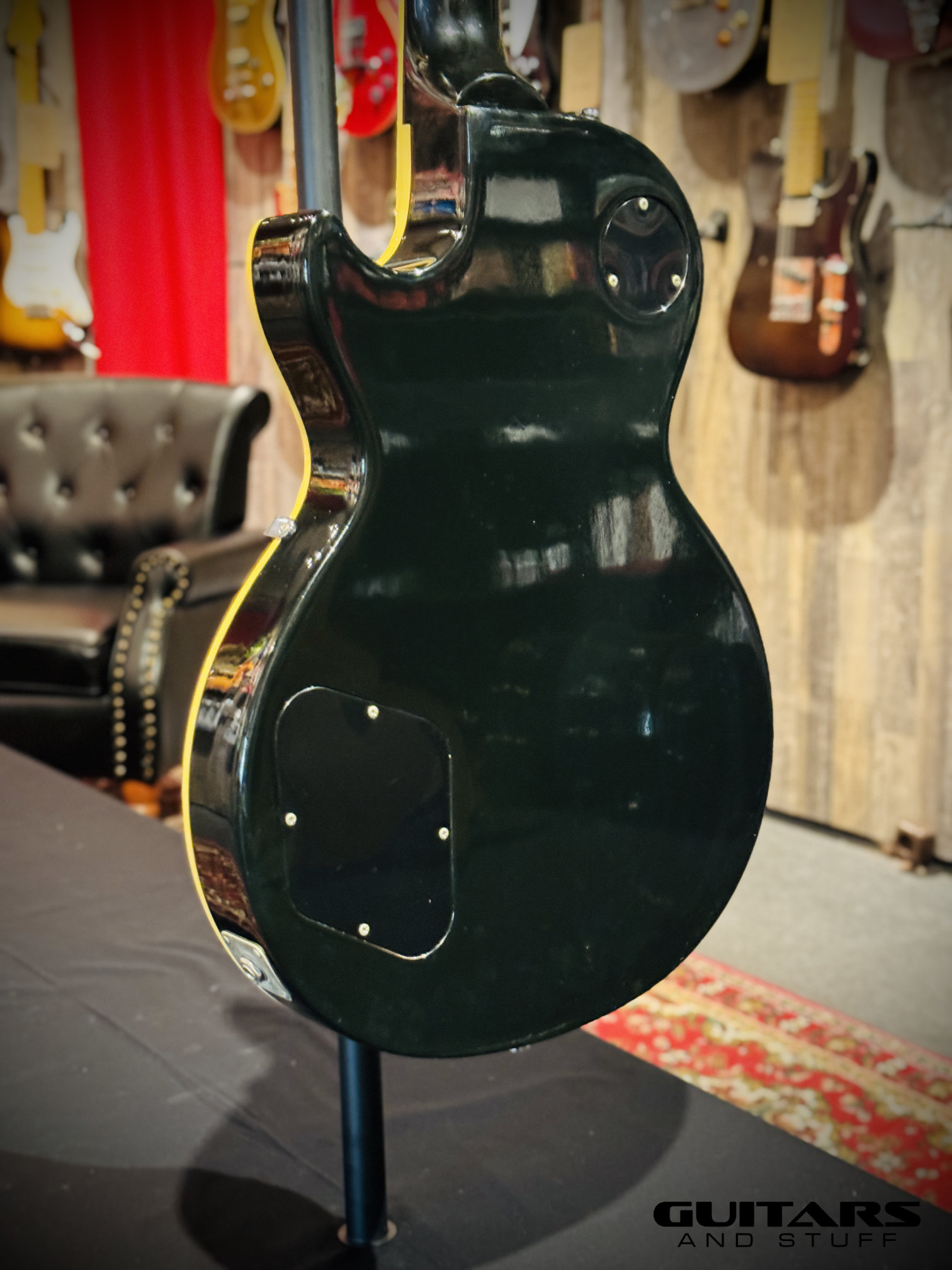 1998 Gibson Les Paul Standard Ebony – Guitars and Stuff