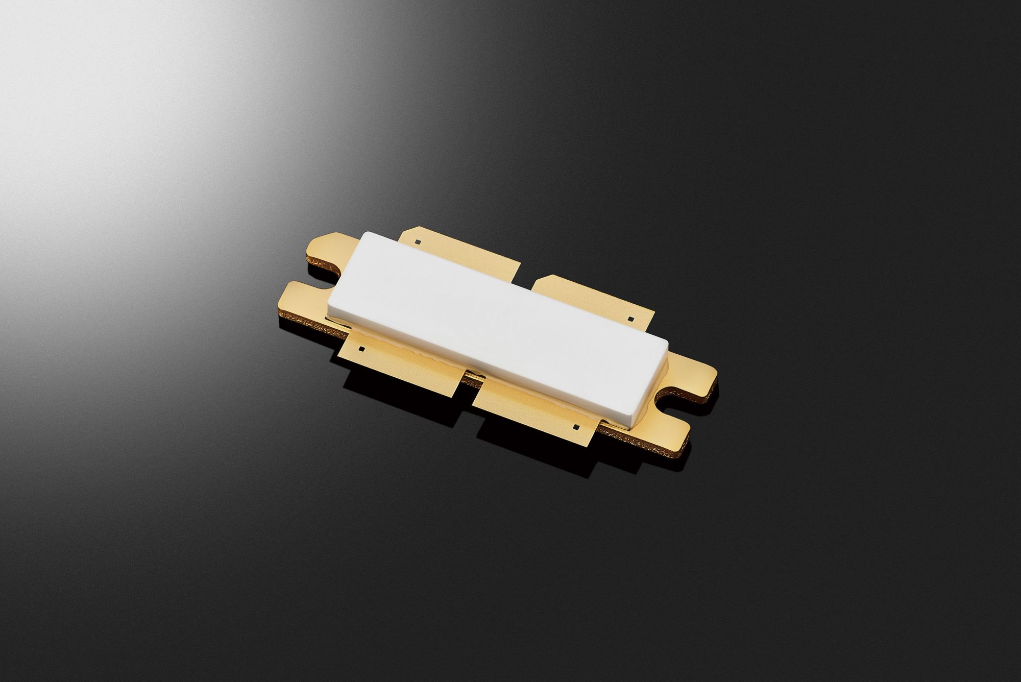 IC-PW2 HF/50MHzオールバンド 1kWリニアアンプ ※日本国内仕様