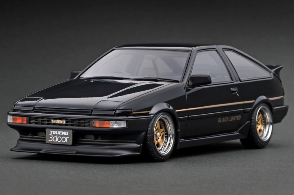 予約 イグニッションモデル1/18 トヨタ スプリンター トレノ AE86 3