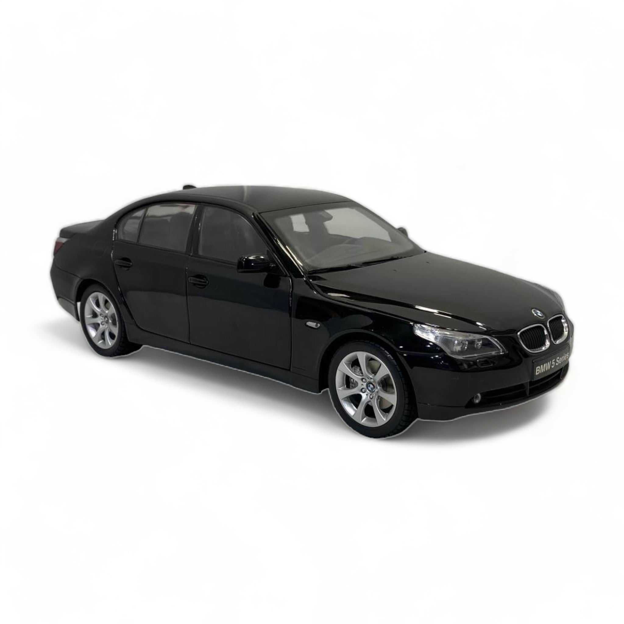 1/18 metal diecast full opening Kyosho BMW 5 Series Black Model