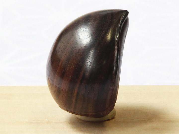 黒檀根付 栗（大）（縞黒檀）【2019年04月05日公開】｜京都の着物和装