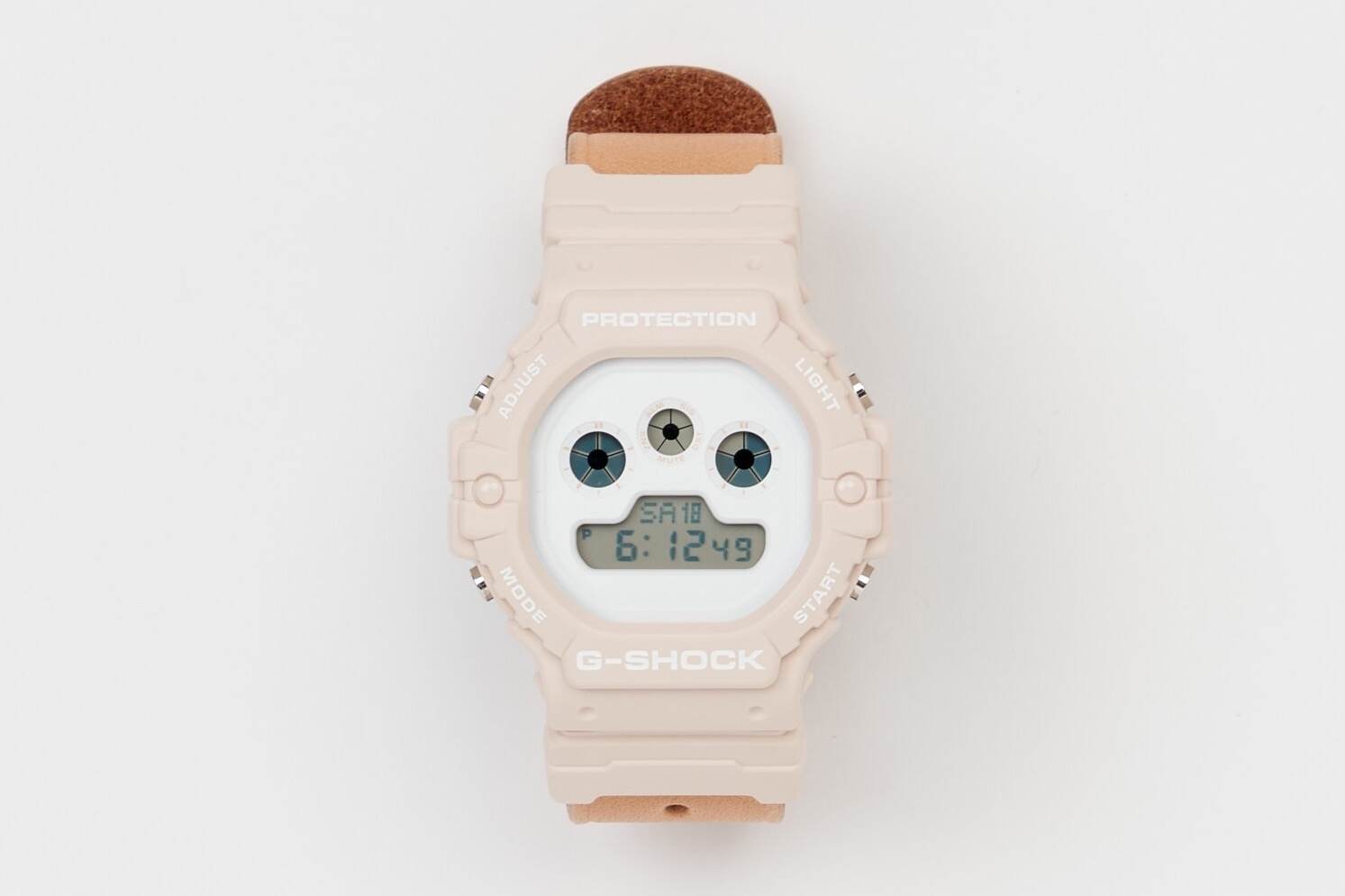 エンダースキーマ×G-SHOCKのレザーベルト腕時計、“3つ目”のホワイト