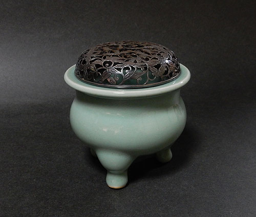青磁 香炉 八木一艸＜共箱＞ | 【骨董品買取】日本全国対応・老舗骨董