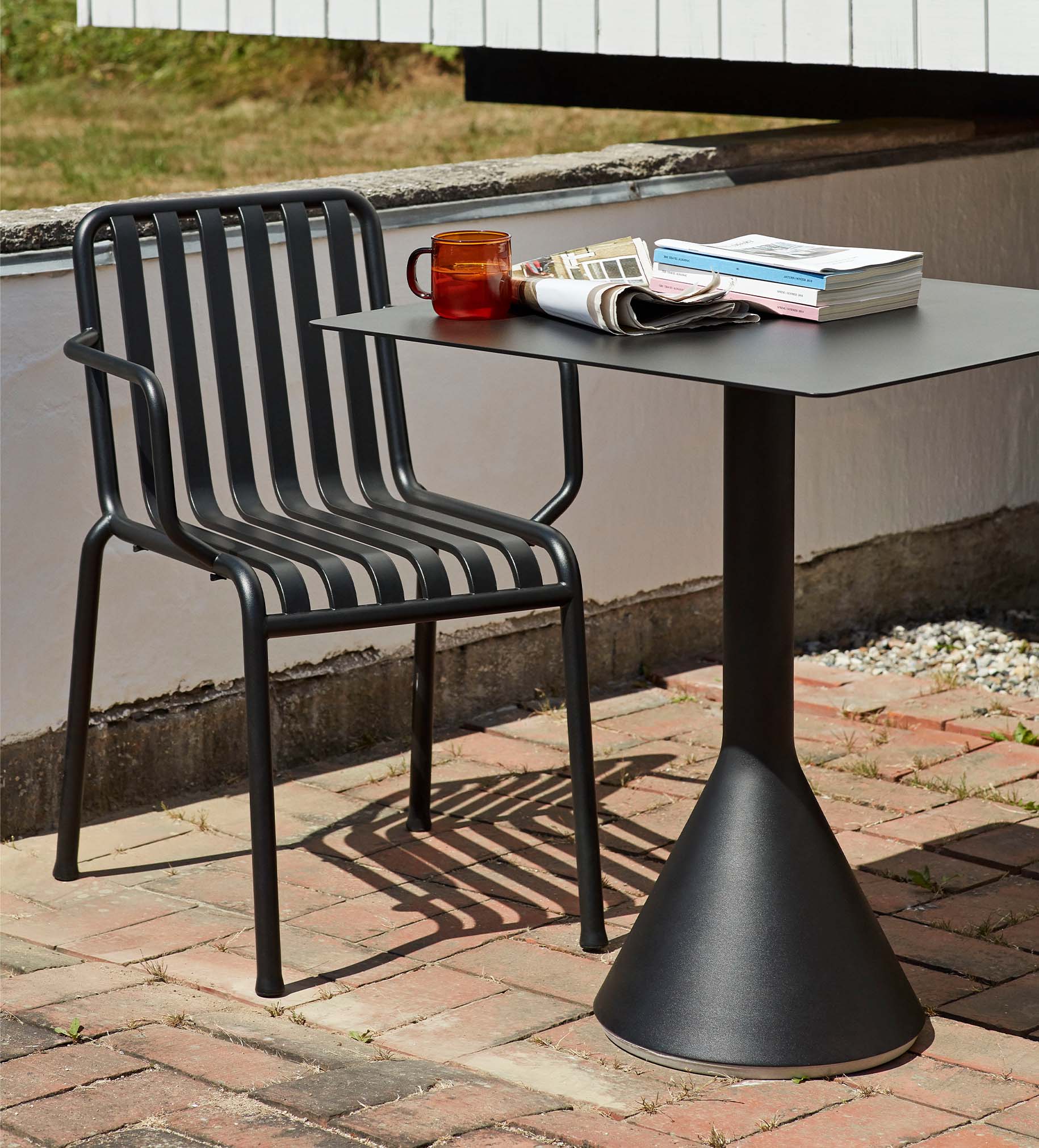 PALISSADE ARM CHAIR - チェア | 【公式】HAYオンラインストア