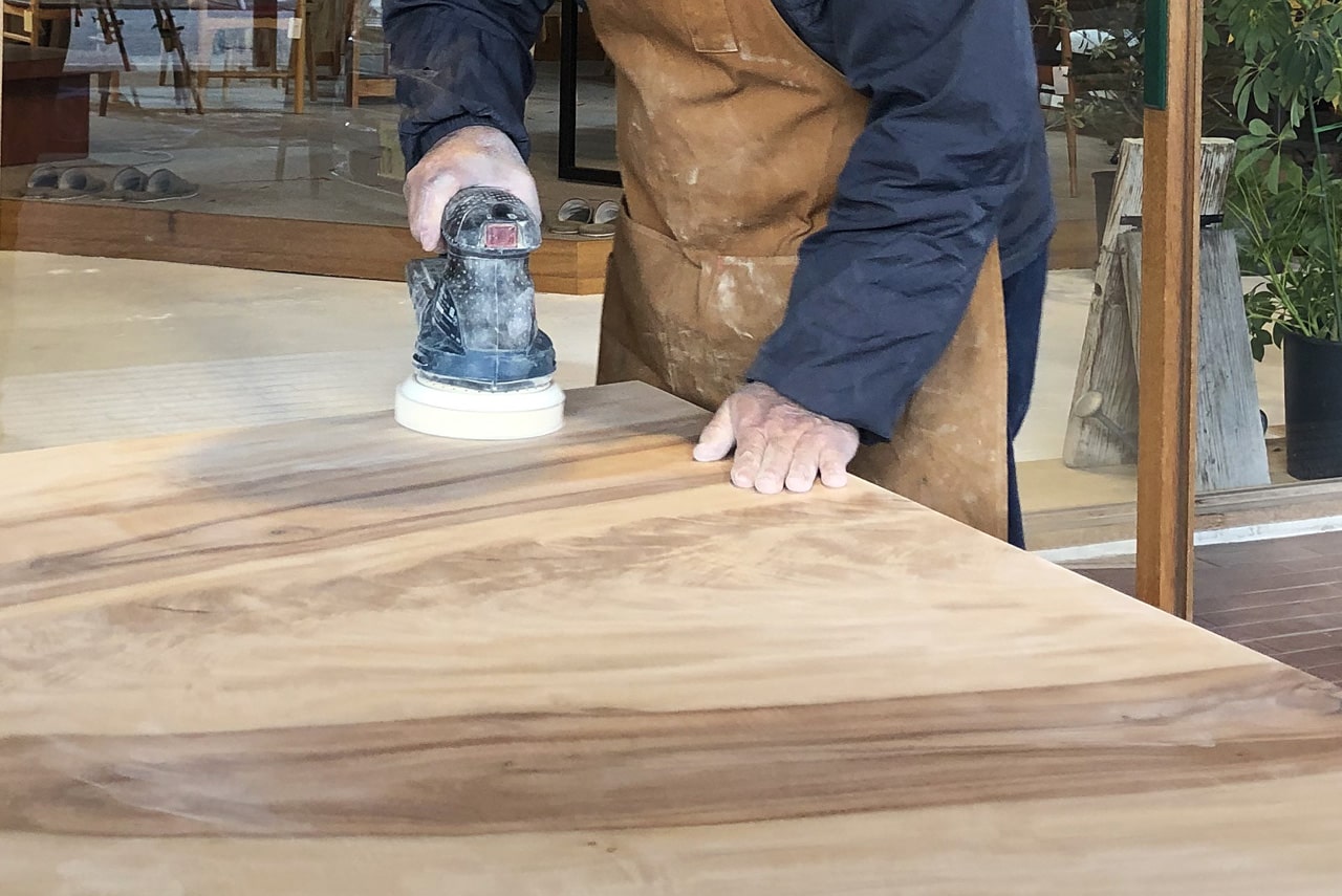 MARUTA Project】大きな丸太を循環させる | ヒダコレ家具 - 丸太から一