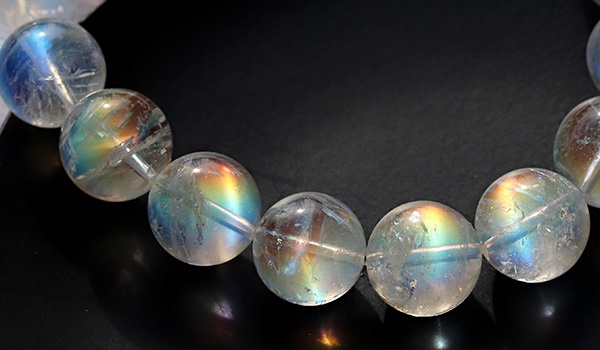 一点もの】【特選品】大玉ブレス（ロイヤルレインボームーンストーンPG