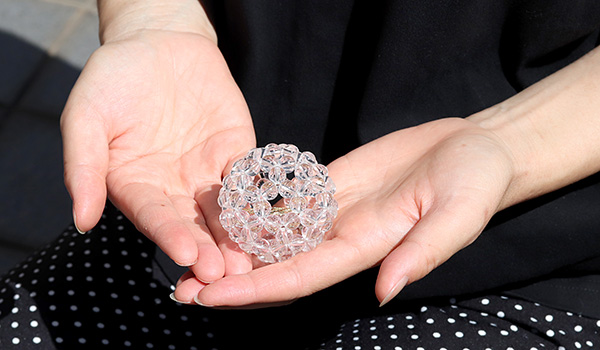 バッキーボール「賢者の石」inフラワーオブライフ|パワーストーンの