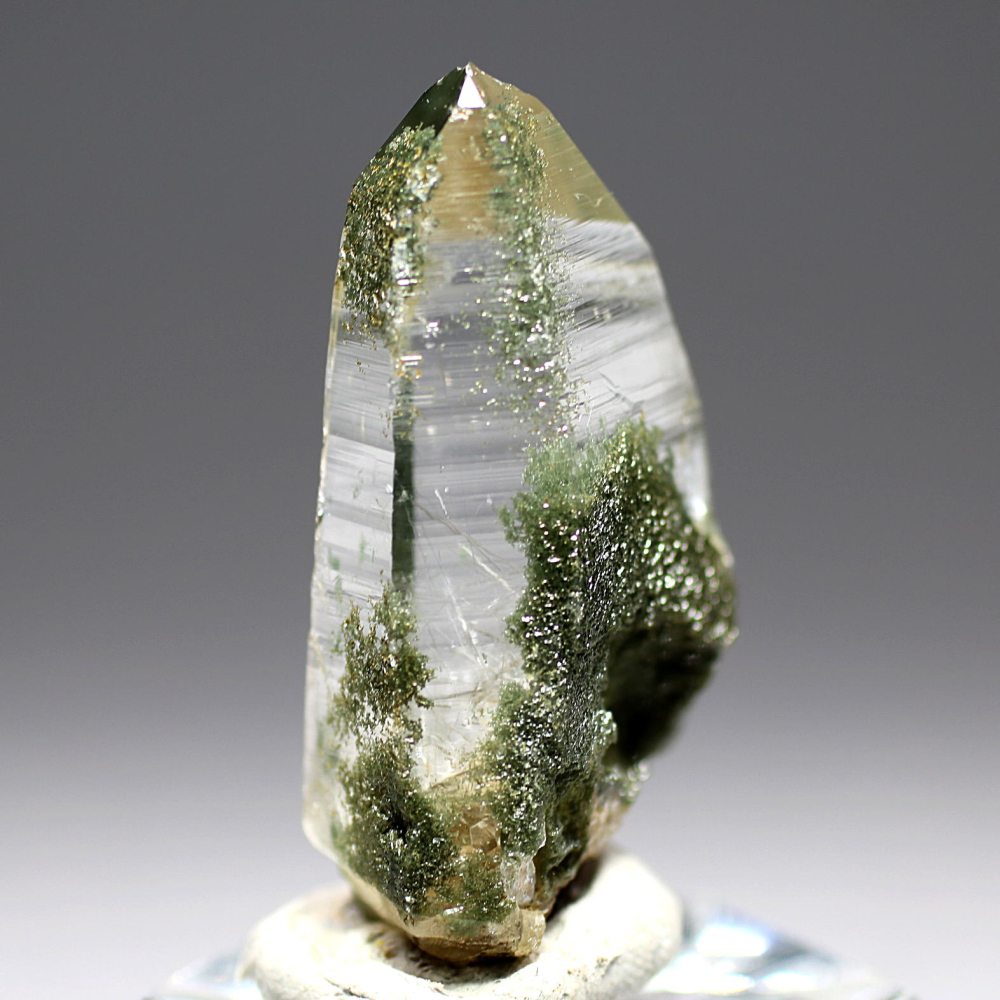 高品質・ガネッシュヒマール産]ヒマラヤ水晶原石ナチュラルポイント/角